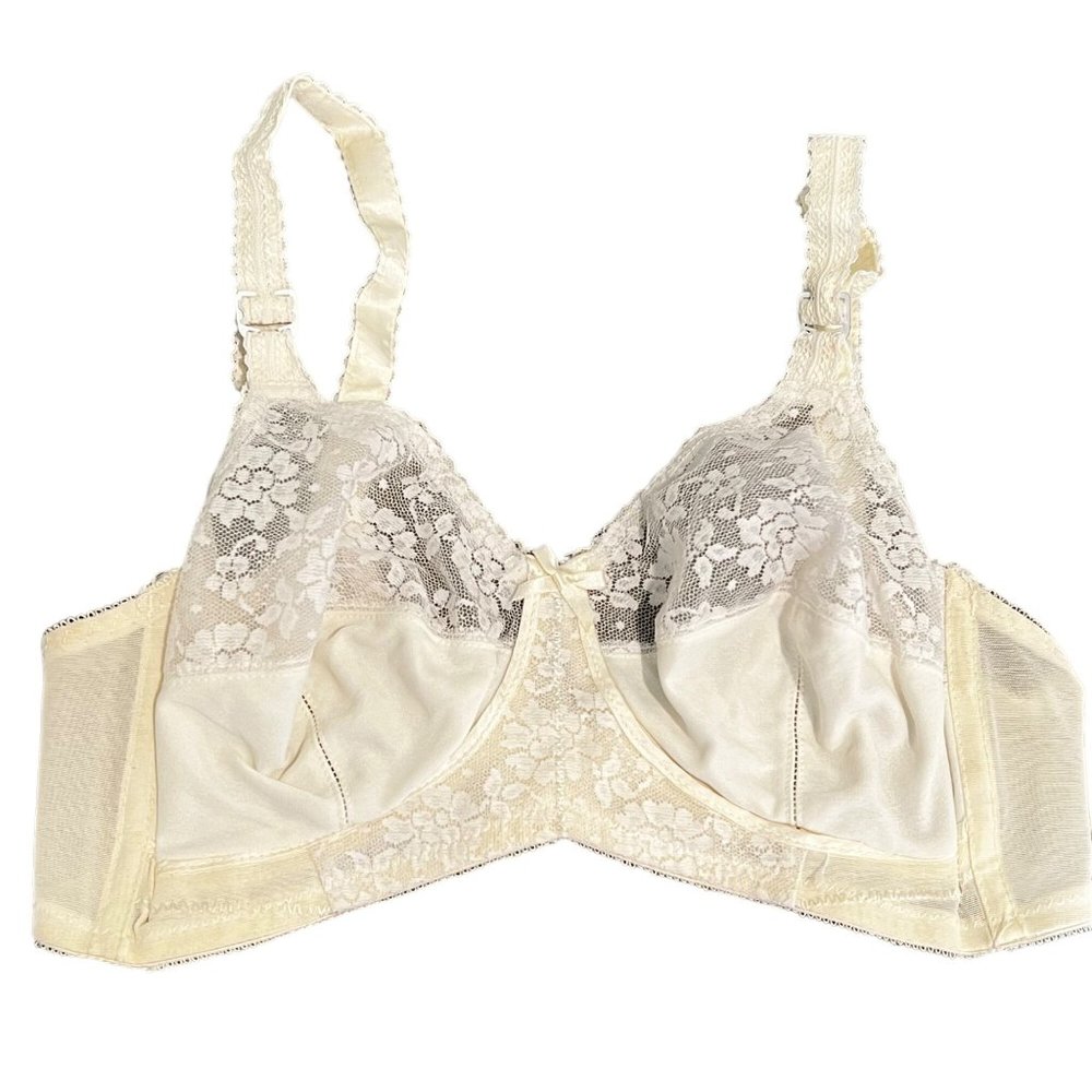 Alexander's Vintage White Lace Bra 36C Union Made #935